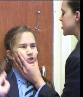 Bullying entre hermanos, algo a tratar. Bullying entre hermanos, algo a tratar.