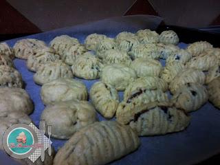 Dulces de eid al-fitr 1: Mamowl de dátiles-Helwa de tmar-Delicias de dátiles. Dulces de eid al-fitr 1: Mamowl de dátiles-Helwa de tmar-Delicias de dátiles.