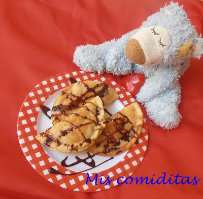 EMPANADILLAS DE MANZANA CON CANELA EMPANADILLAS DE MANZANA CON CANELA