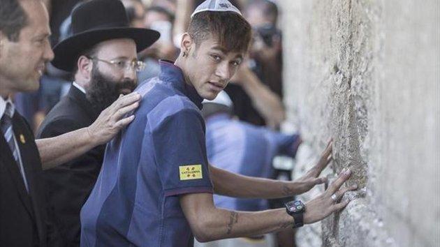 El Barcelona pide sus deseos en el Muro de las Lamentaciones El Barcelona pide sus deseos en el Muro de las Lamentaciones
