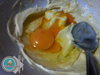 Dulces de eid al-fitr 3. Galletas coronadas de almendra y mermelada. Dulces de eid al-fitr 3. Galletas coronadas de almendra y mermelada.