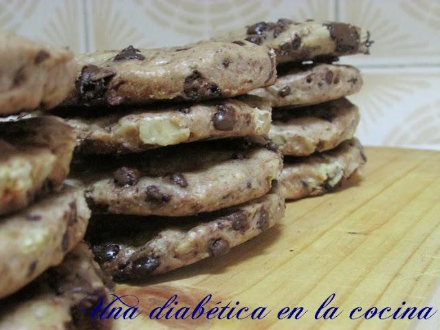 Cookies integrales de chocolate y nueces aptas para diabéticos Cookies integrales de chocolate y nueces aptas para diabéticos