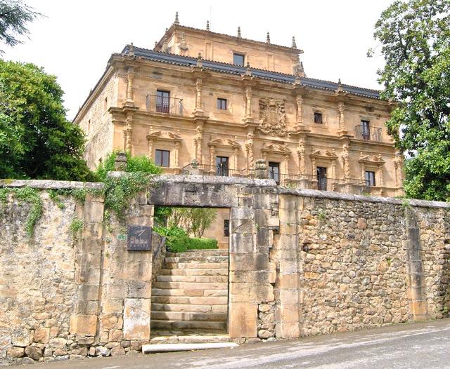 Casonas y Palacios de Cantabria