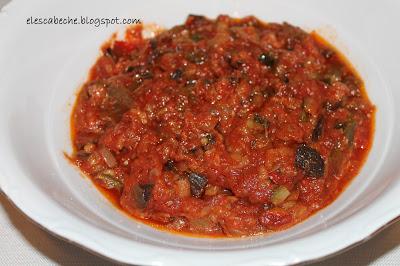 Tartaletas de pisto manchego con huevo de codorniz Tartaletas de pisto manchego con huevo de codorniz