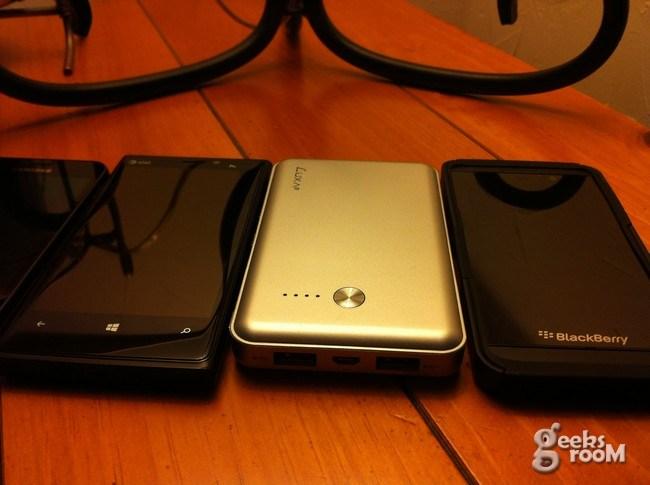 GeeksRoom Labs: Batería externa y cargador de alta capacidad Luxa2 P1 – 7000mAh luxa2-p1-7000-mah-01