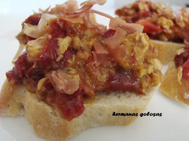 REVUELTO DE HUEVO CON PIMIENTOS ROJOS CONFITADOS CON SOJA REVUELTO DE HUEVO CON PIMIENTOS ROJOS CONFITADOS CON SOJA