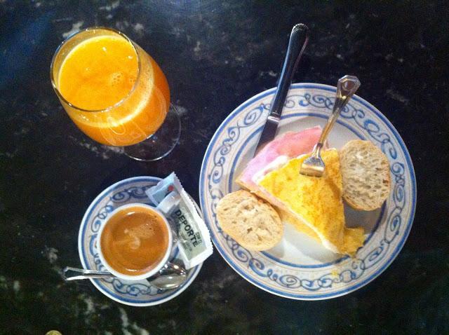 Summer post: Bici, lluvia y La Merced. Summer post: Bici, lluvia y La Merced.