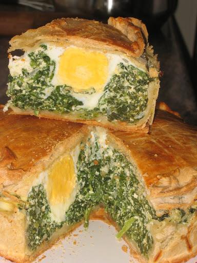 Hojaldre hecho con aceite y pascualina de espinaca Hojaldre hecho con aceite y pascualina de espinaca