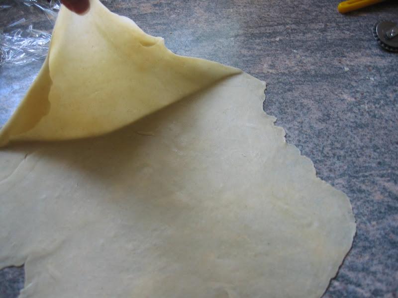 Hojaldre hecho con aceite y pascualina de espinaca Hojaldre hecho con aceite y pascualina de espinaca