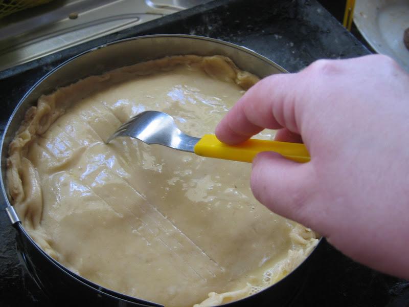 Hojaldre hecho con aceite y pascualina de espinaca Hojaldre hecho con aceite y pascualina de espinaca