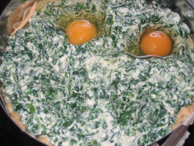 Hojaldre hecho con aceite y pascualina de espinaca Hojaldre hecho con aceite y pascualina de espinaca