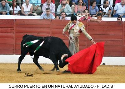 NOVILLADA EN VILLANUEVA DE CORDOBA:  MAGNÍFICA TARDE DE TOROS