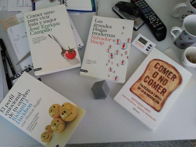 Lecturas de Agosto Foto: No empieza mal mi relación con la nueva editorial. De momento se han portado