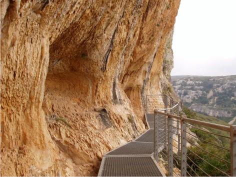 Coves de Vinromà: Rutas por la Valltorta que susurran al caminar por la Historia Les Coves de Vinromà