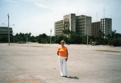 CAMARONES (LANGOSTINOS) EN SALSA CUBANA CAMARONES (LANGOSTINOS) EN SALSA CUBANA