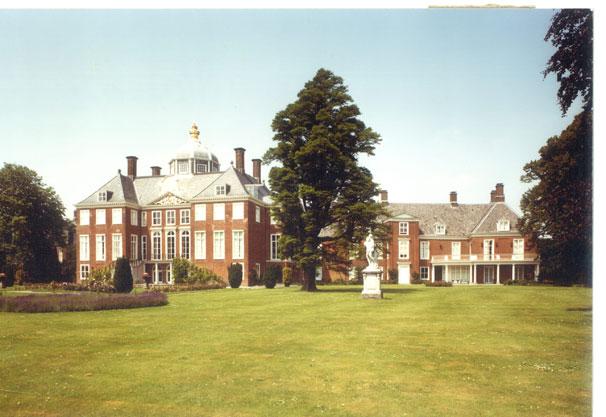 palacio de huits-ten-bosch