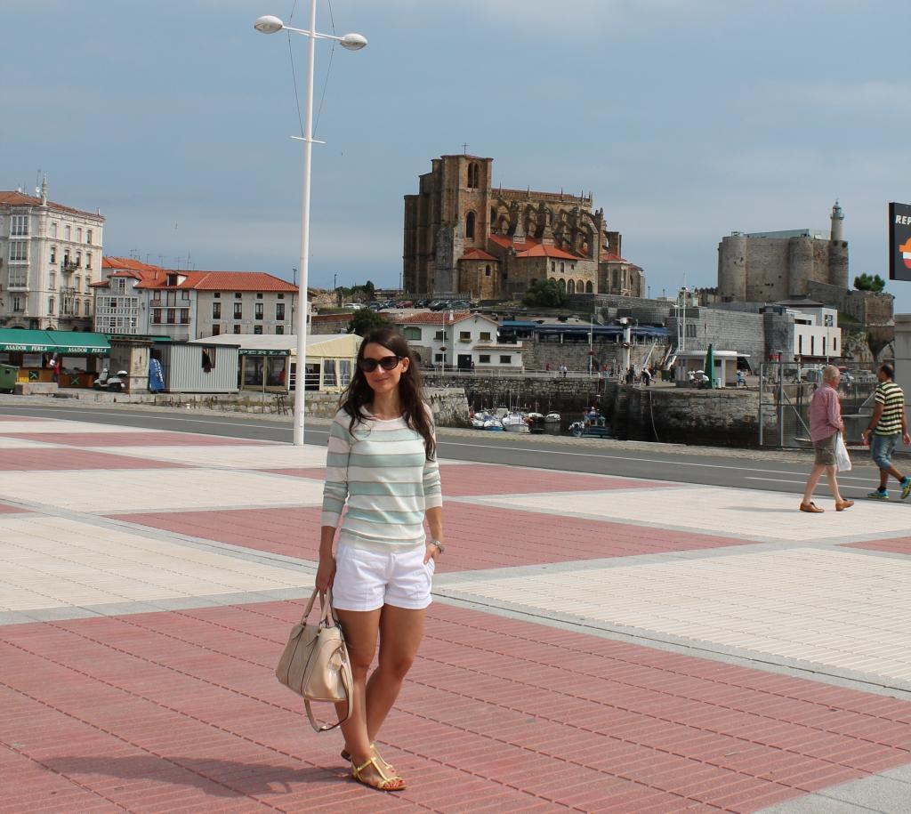 Holidays...In Laredo , Castro Urdiales and Burgos ... Holidays...In Laredo , Castro Urdiales and Burgos ...