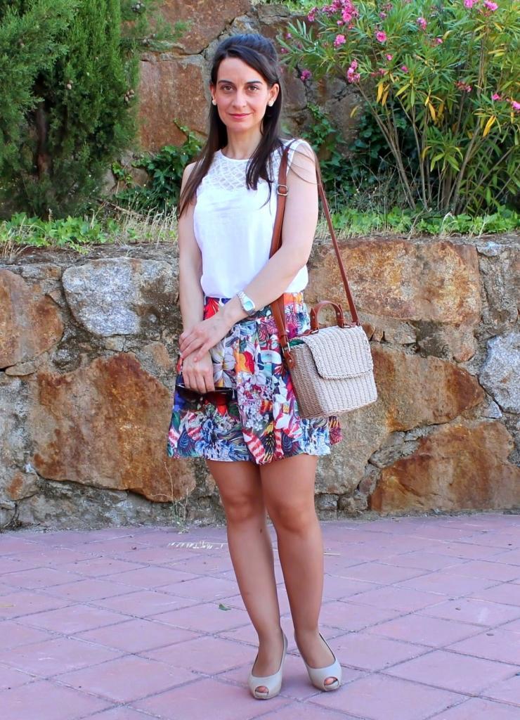 Spring in my skirt...summer in the air Spring in my skirt...summer in the air