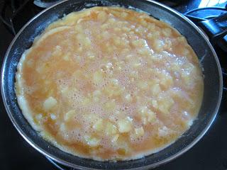 TORTILLA DE PATATAS ESPAÑOLA TORTILLA DE PATATAS ESPAÑOLA