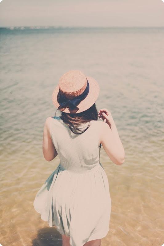 FLASHES 06 FLASHES 06