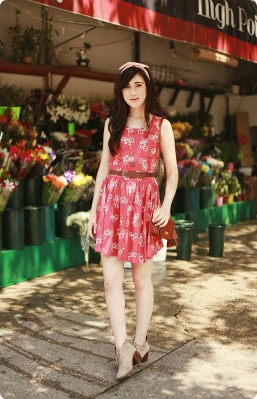 FLASHES 01 FLASHES 01