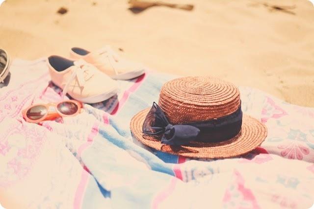 FLASHES 02 FLASHES 02