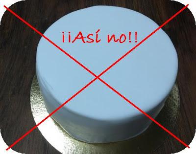Tutorial: Cómo preparar una base para presentar una tarta Tutorial: Cómo preparar una base para presentar una tarta