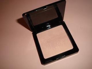 5 Productos low cost imprescindibles en mi maquillaje. 5 Productos low cost imprescindibles en mi maquillaje.