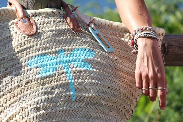 F E T I C H E F E T I C H E