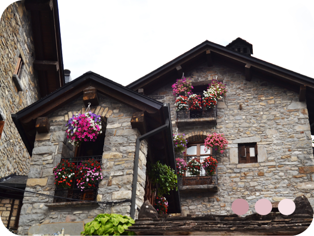 Descanso en los Pirineos. Blogger Traveller. Descanso en los Pirineos. Blogger Traveller.