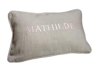 AGASAJAR A LOS CHICOS... AGASAJAR A LOS CHICOS...