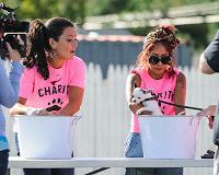 Snooki y Jwoww participaron en un Dog Wash solidario. Snooki y Jwoww participaron en un Dog Wash solidario.
