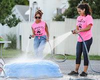 Snooki y Jwoww participaron en un Dog Wash solidario. Snooki y Jwoww participaron en un Dog Wash solidario.