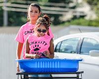 Snooki y Jwoww participaron en un Dog Wash solidario. Snooki y Jwoww participaron en un Dog Wash solidario.