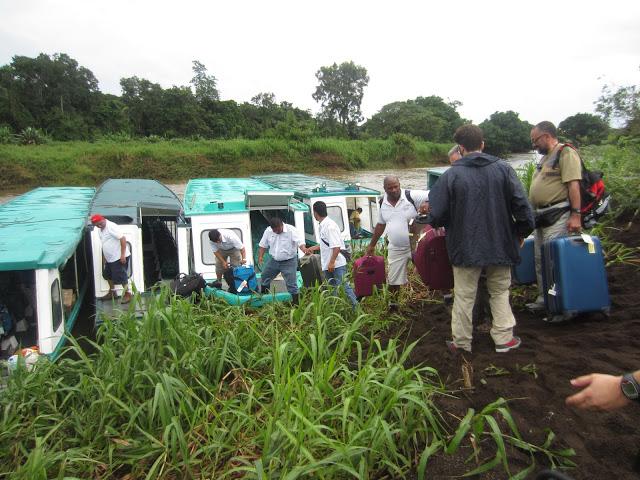 LOOK231-15.8.20137:30DESTINO PARA SER MÁS FELIZ.Las dos ú... LOOK231-15.8.20137:30DESTINO PARA SER MÁS FELIZ.Las dos ú...