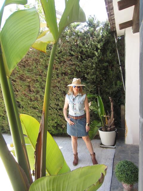 LOOK229-13.8.20138:15¡¡Martes!!El look que os propongo ho... LOOK229-13.8.20138:15¡¡Martes!!El look que os propongo ho...