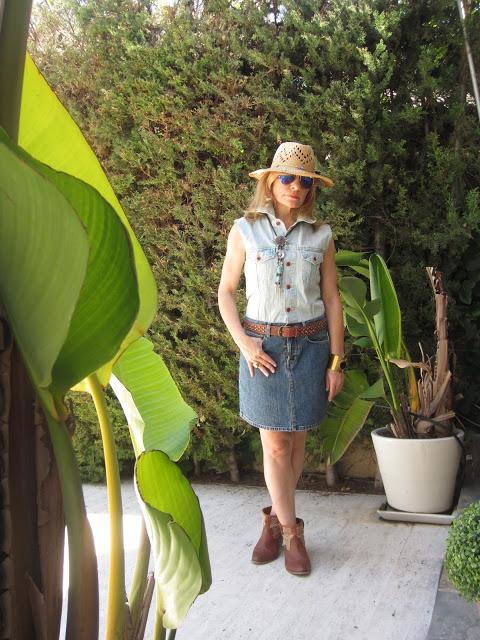 LOOK229-13.8.20138:15¡¡Martes!!El look que os propongo ho... LOOK229-13.8.20138:15¡¡Martes!!El look que os propongo ho...