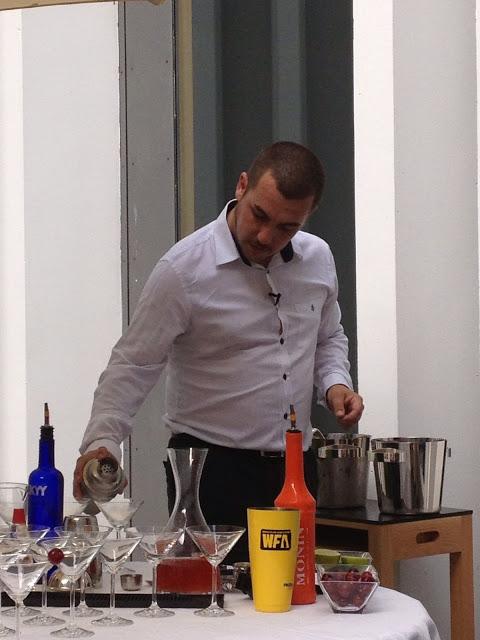 Cómo preparar un refrescante cóctel veraniego Cómo preparar un refrescante cóctel veraniego