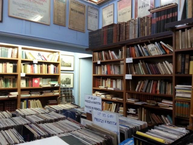En Roma, una librería que invita a la lectura