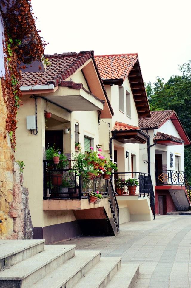 Asturias Day 1: Cuevona de Avín Asturias Day 1: Cuevona de Avín