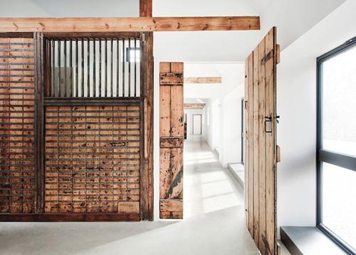 horse-stable-family-home-ar-design-studio-06