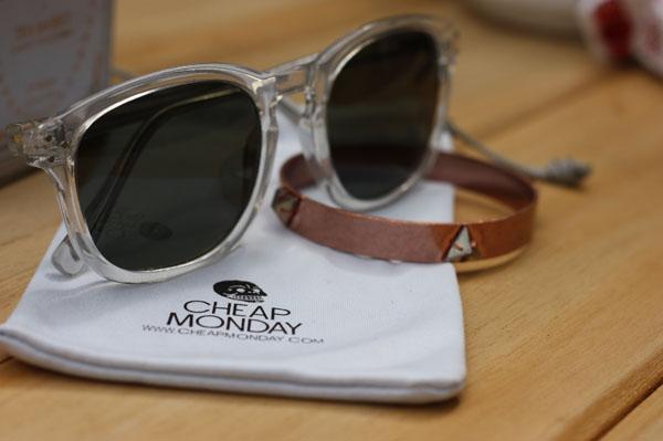 NEW IN!! Cheap Monday new in, sunglasses, zalando, dscuento, cheap Monday, shopping online,