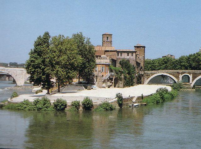 Isla Tiberina. Fuente: Wikipedia