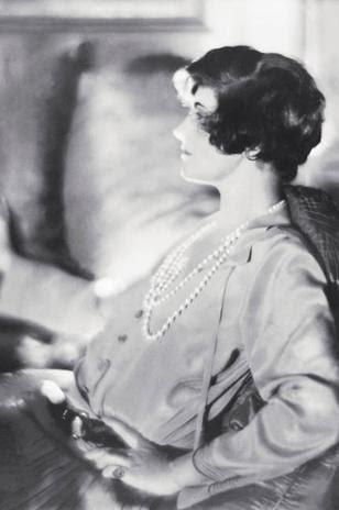 LA INSPIRADORA Y BRILLANTE COCO CHANEL Francesa Coco Chanel
