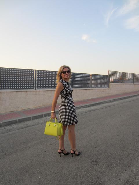 LOOK237-23.8.20138:15Comparto con vosotras la luna llena ... LOOK237-23.8.20138:15Comparto con vosotras la luna llena ...