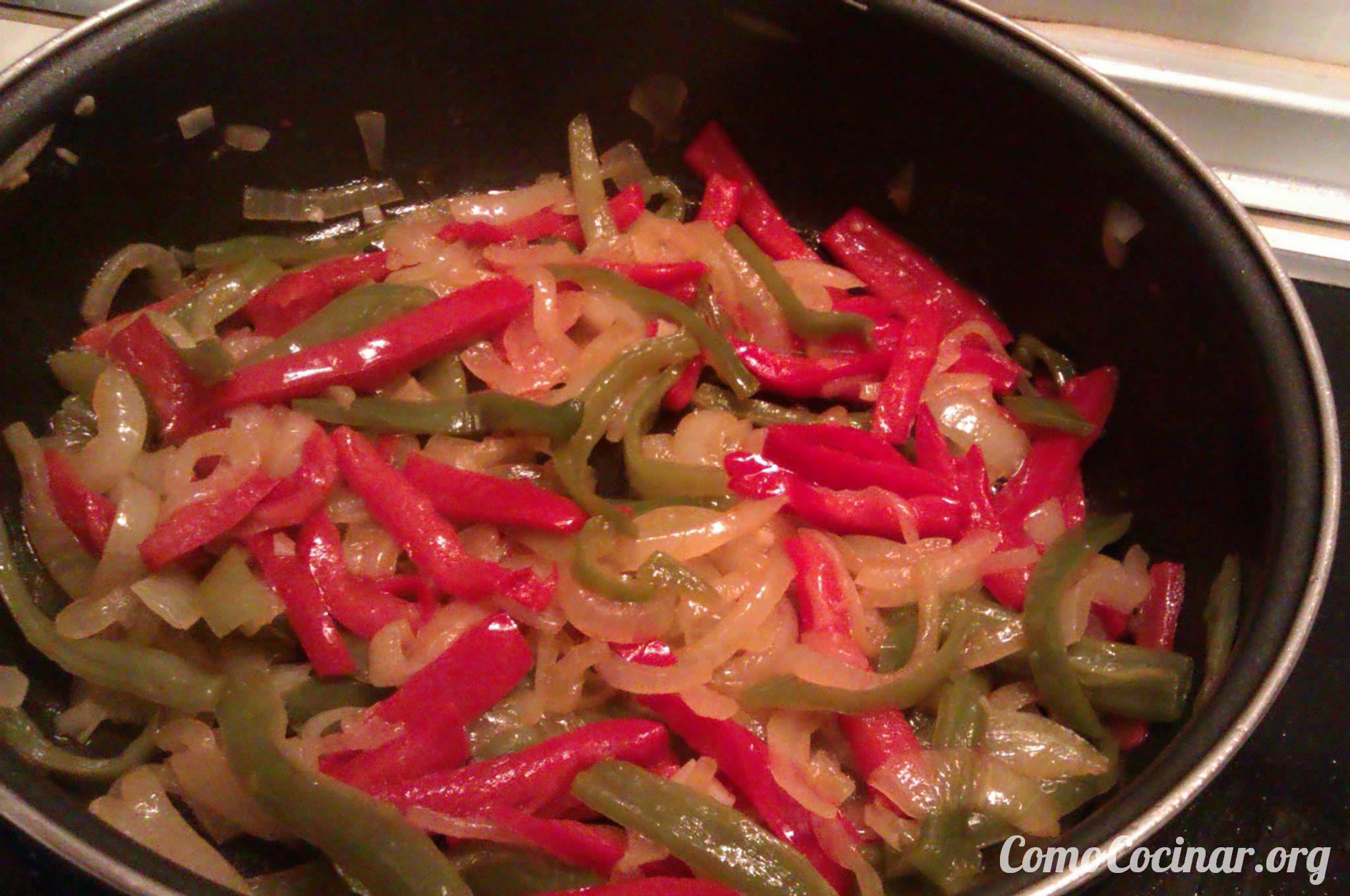 ¿Cómo cocinar fajitas de lomo con pimientos? Paso a paso fajitas de lomo con pimientos