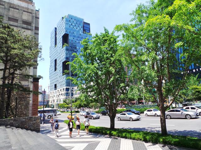 Gangnam style, algo más que una canción de moda. Gangnam style, algo más que una canción de moda.