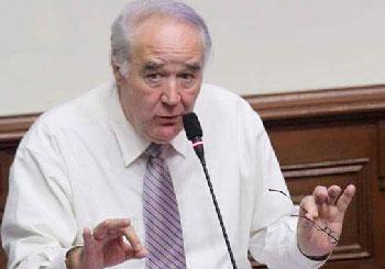 Además de otros Intereses: CONGRESISTA IQUEÑO SE QUIERE METER POR LA VENTANA… Además de otros Intereses: CONGRESISTA IQUEÑO SE QUIERE METER POR LA VENTANA…