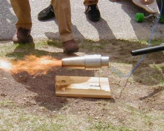 Cómo fabricar un auténtico motor minijet casero. Parte 3 (terminación y puesta en marcha) Cómo fabricar un auténtico motor minijet casero. Parte 3 (terminación y puesta en marcha)