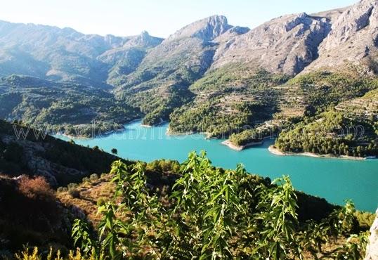 Castillo de Guadalest, una villa histórica en la sierra alicantina